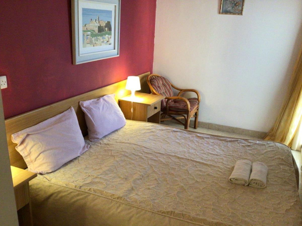 Whitestar Guesthouse Salina Kültér fotó